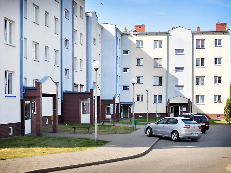 Budynek przy ulicy zdobywców wału pomorskiego 74B w Wałczu